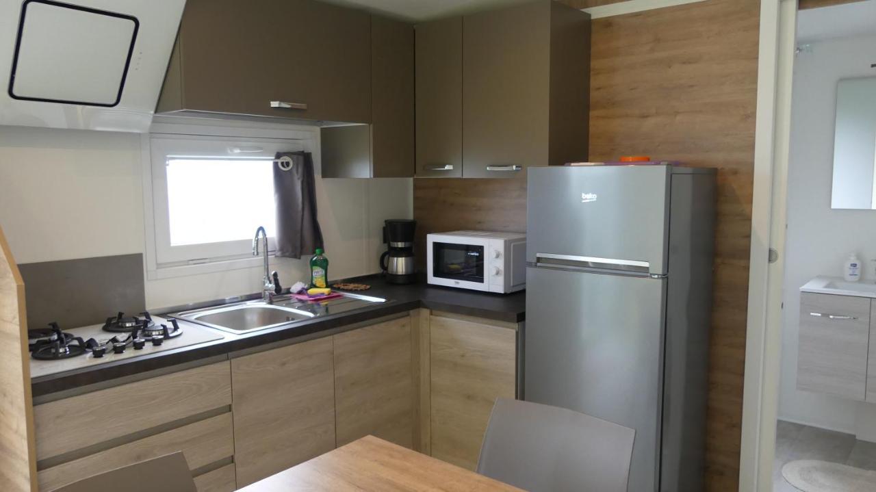 Agricampeggio Relax Maxicaravan Кастеллетто-ди-Бренцоне Экстерьер фото