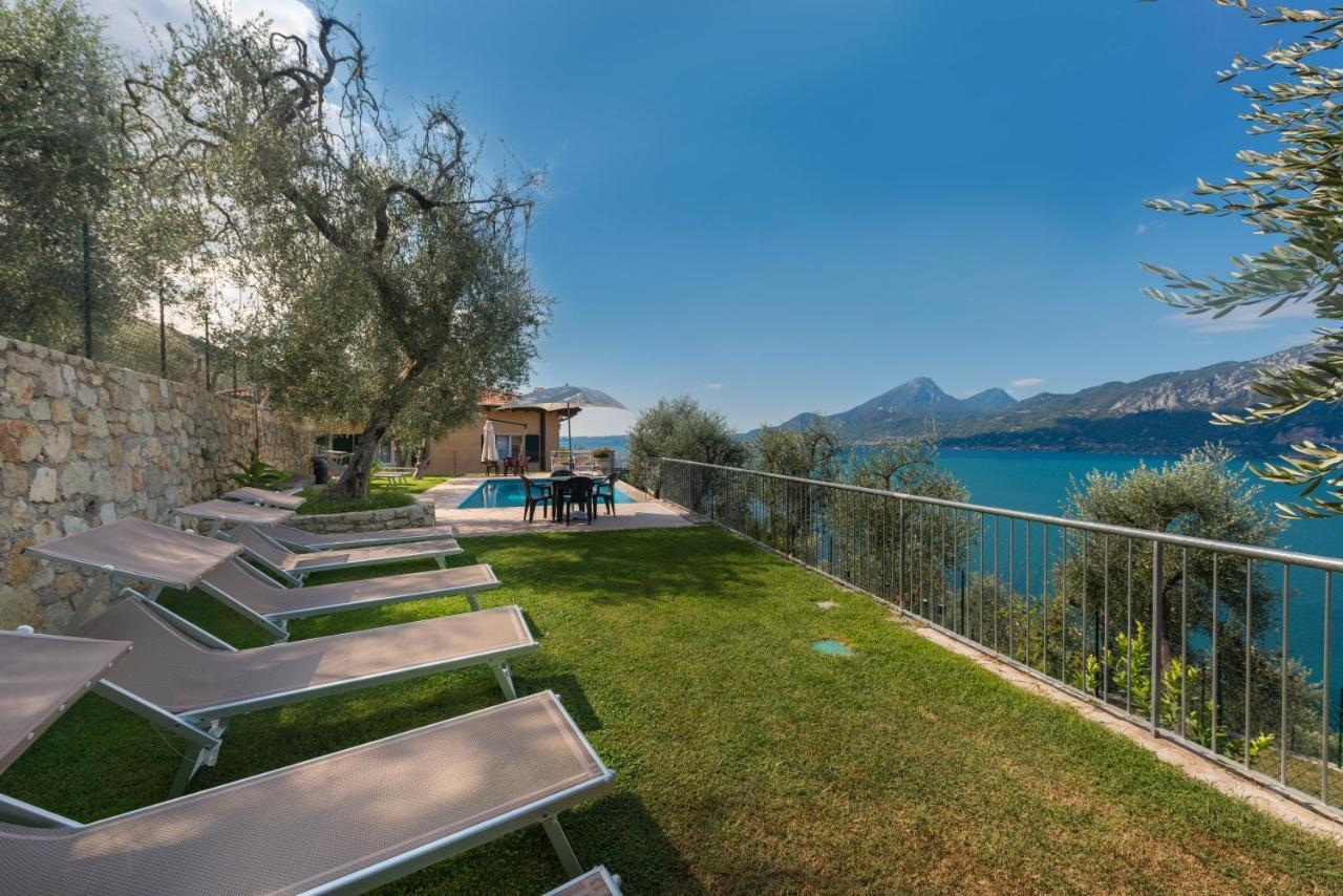 Agricampeggio Relax Maxicaravan Кастеллетто-ди-Бренцоне Экстерьер фото